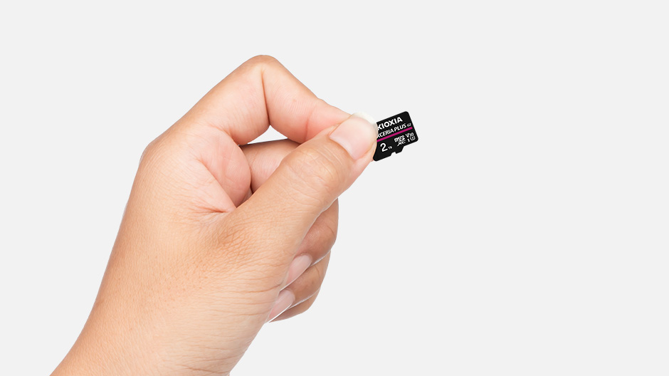 Image of EXCERIA PLUS G2 microSD - 02